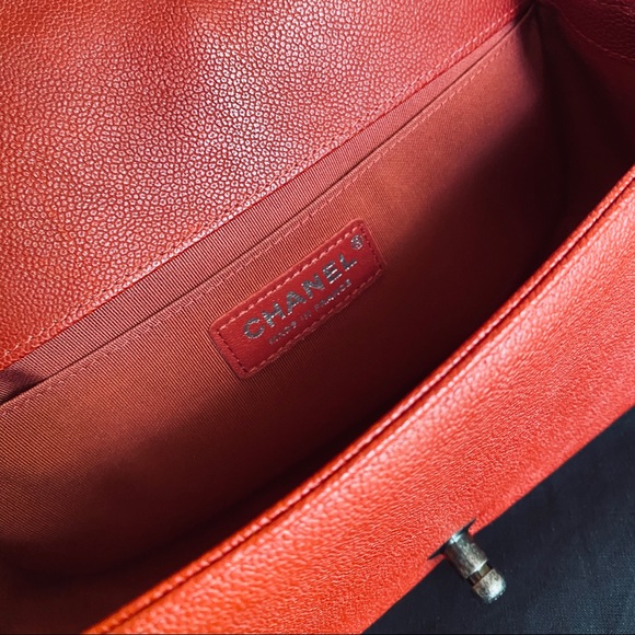 CHANEL Boy Flap Bag - Medium - Picture 8 of 12